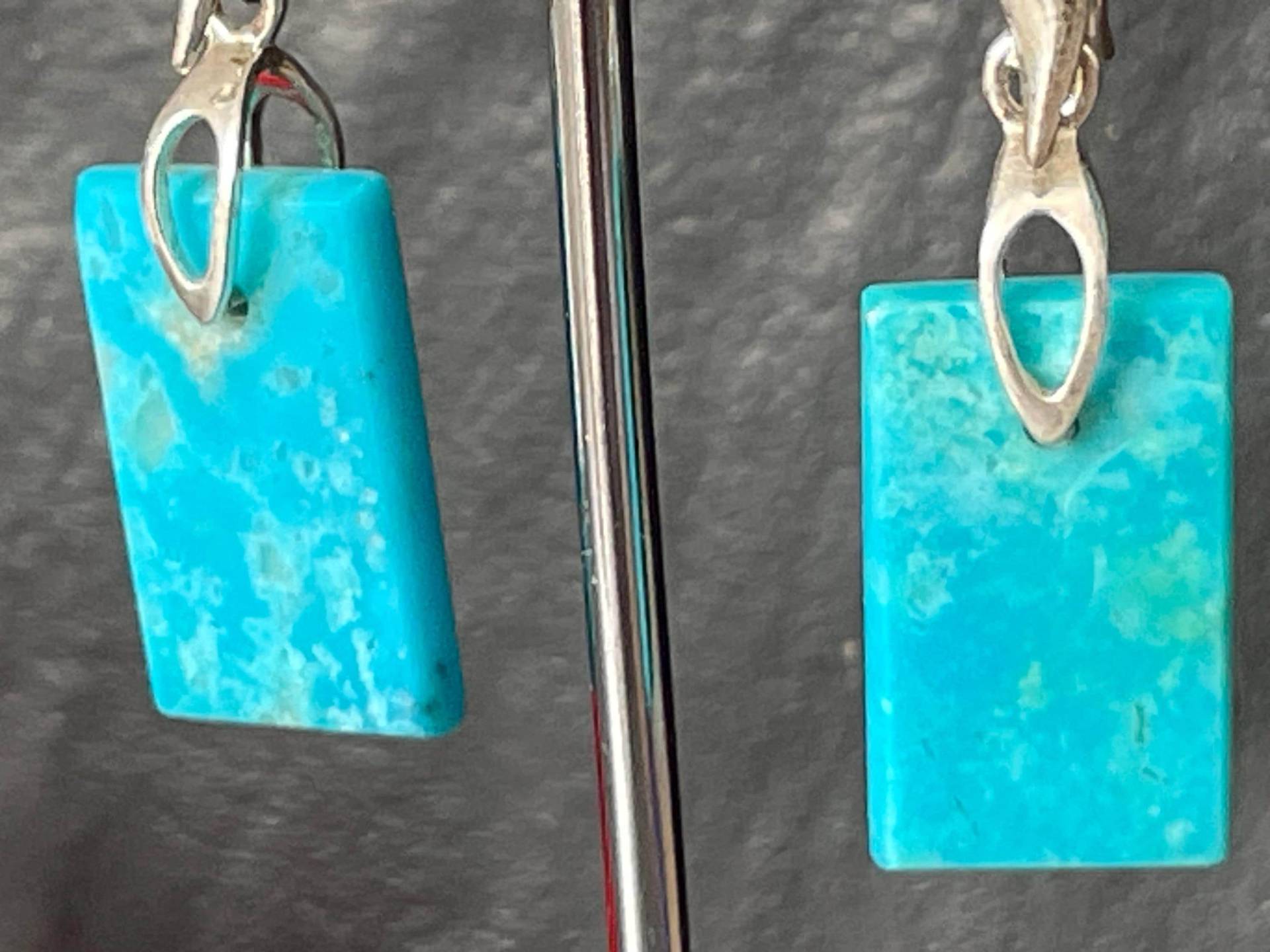 Türkis Ohrhänger Aus Arizona - Handgefertigte Unikate Echtem 925 Silber Mit Schutzsymbolik & Leuchtend Blauer Wildwest-Energie Türkis Ohrhänger Aus Arizona - Handgefertigte Unikate Echtem 925 Silber Mit Schutzsymbolik & Leuchtend Blauer Wildwest-Energie von AscadeInternational