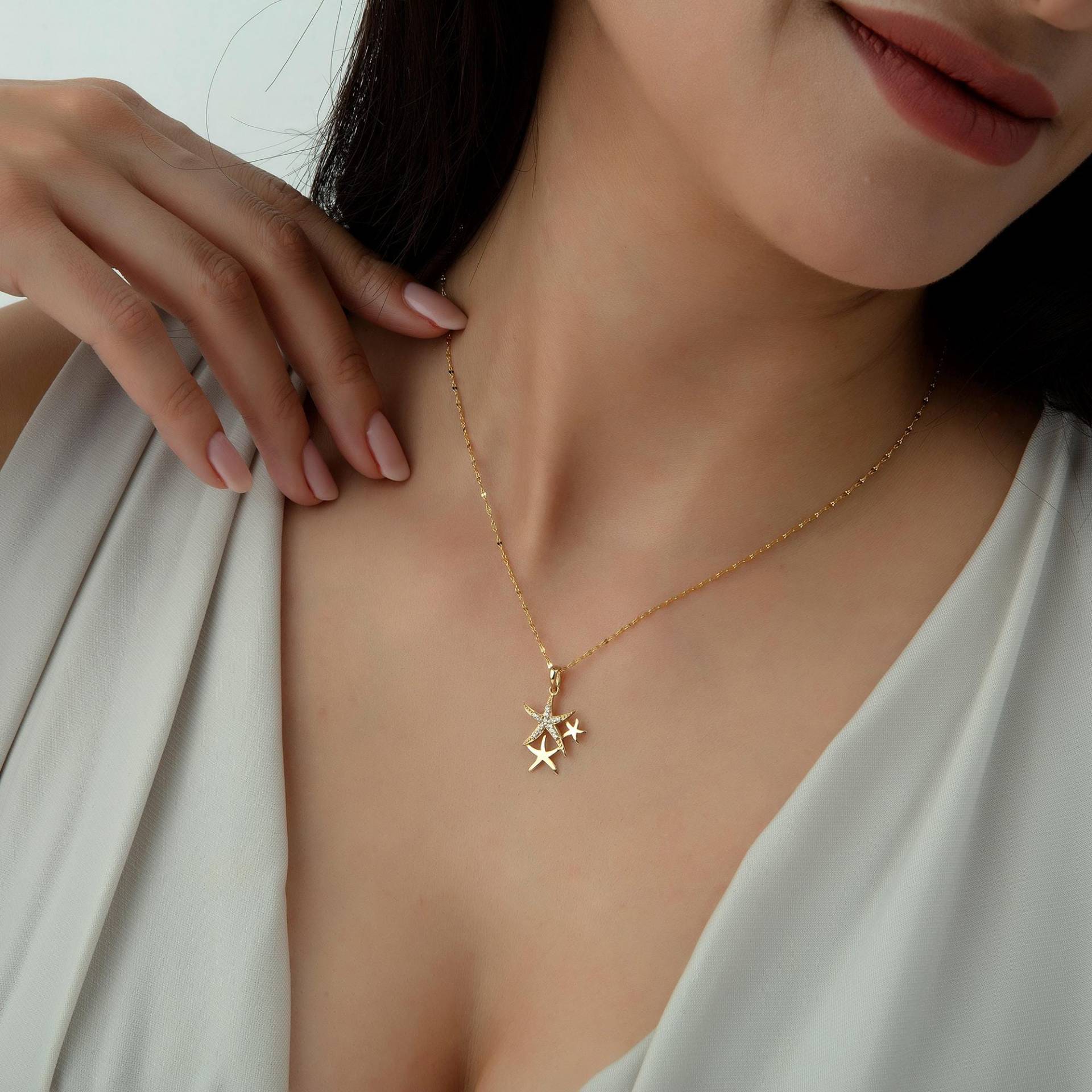 14K Solid Gold Starfish Halskette, Minimalist Triple Starfish, Seestern Schmuck, & Elegant Dainty Anhänger 14K Solid Gold Starfish Halskette, Minimalist Triple Starfish, Seestern Schmuck, & Elegant Dainty Anhänger von AselFineJewelry