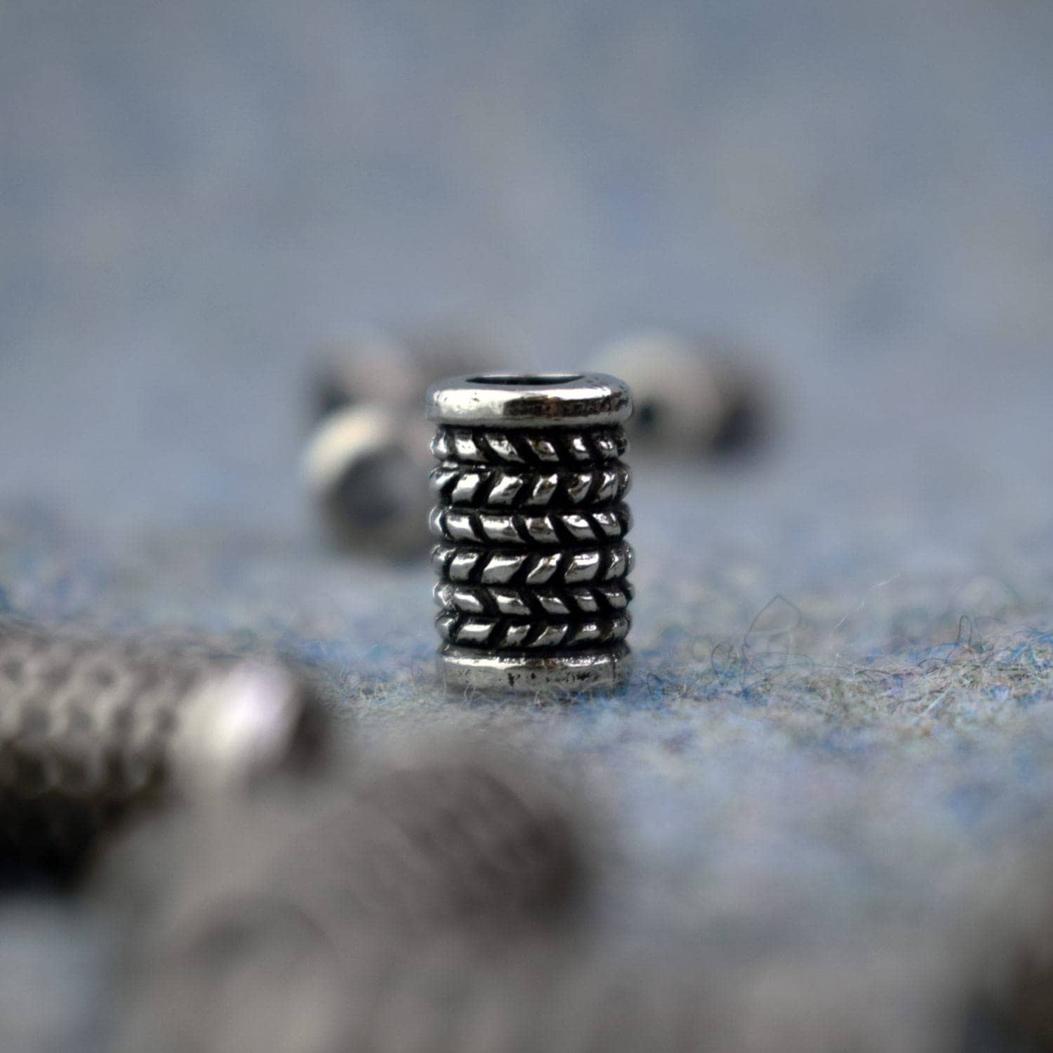 2 X Wikinger-Fischgrätenperle Für Armbänder, Haare, Dreads Oder Bärte 2 X Wikinger-Fischgrätenperle Für Armbänder, Haare, Dreads Oder Bärte von AsgardScotland