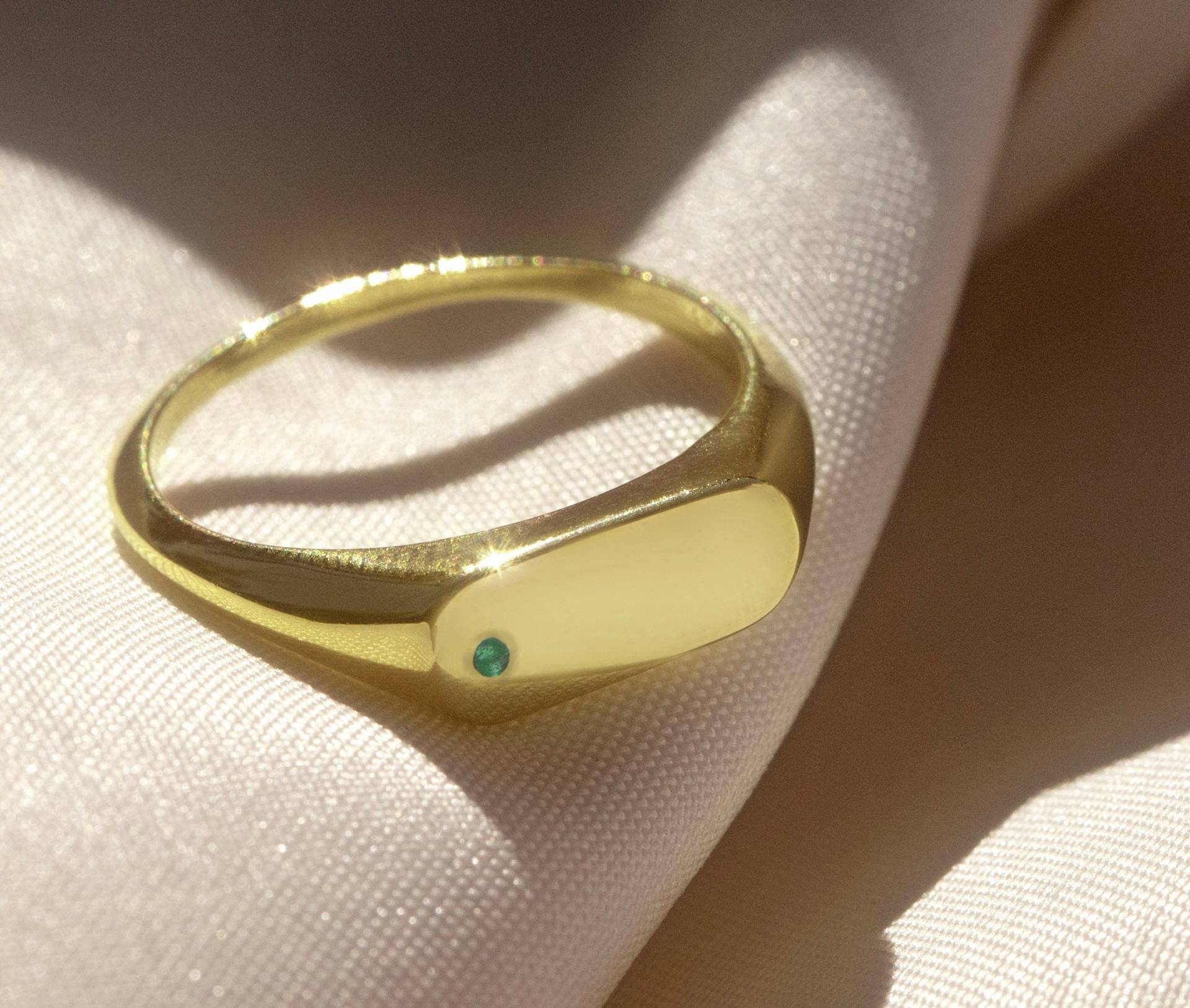 Siegelring Mit Edelstein in Silber Oder Gold Individualisierbar von AshburyJewelryCo