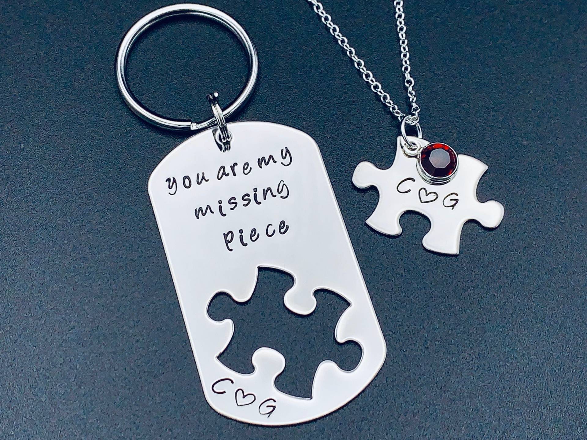 Benutzerdefinierte Puzzle-Hunde-Tag - Silber Edelstahl-Schmuck "Sie Sind Mein Fehlendes Stück" Personalisierte Halskette Paare Schlüsselanhänger von Ashijewelers