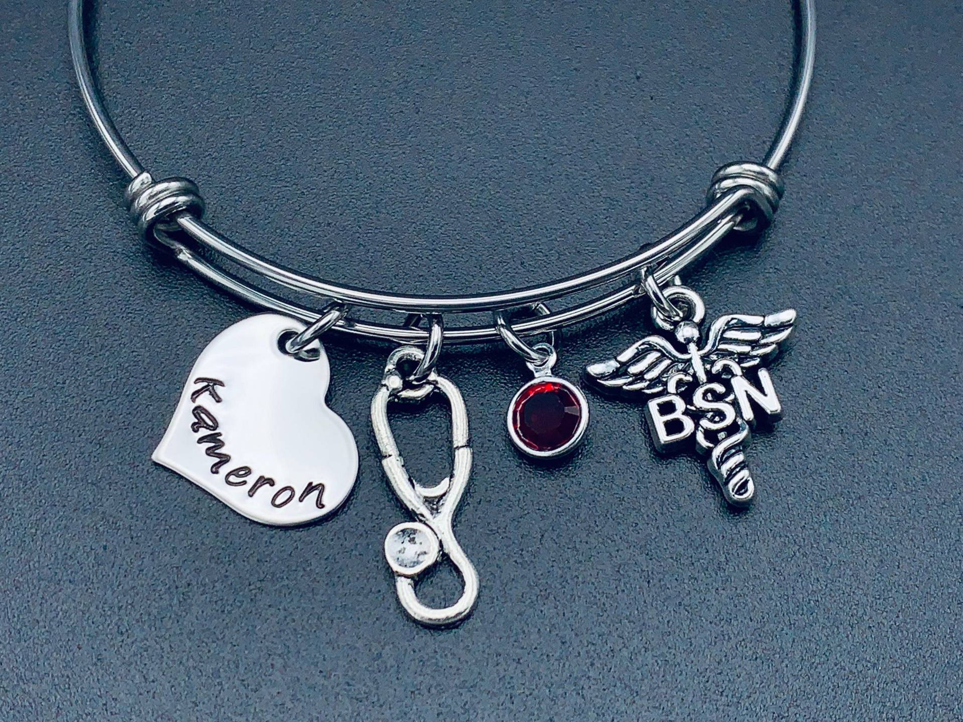 Bsn Charme, Armreif, Hand Gestempelt Initial, Stethoskop Personalisiert, Krankenschwester von Ashijewelers