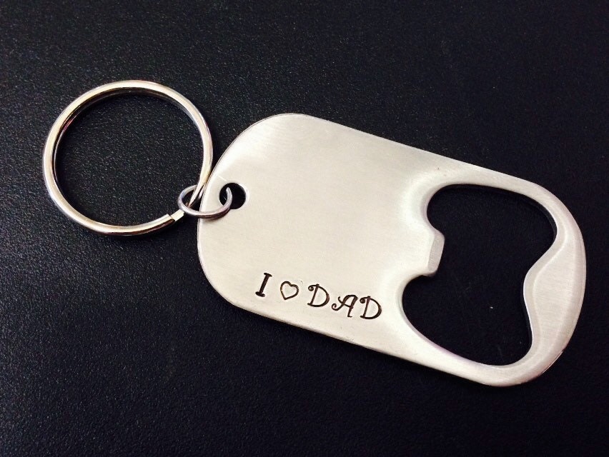 Geschenk Für Papa - Handgestempelte Schlüsselanhänger Toll Vatertag Ich Liebe Flaschenöffner Schlüsselring Zum von Ashijewelers