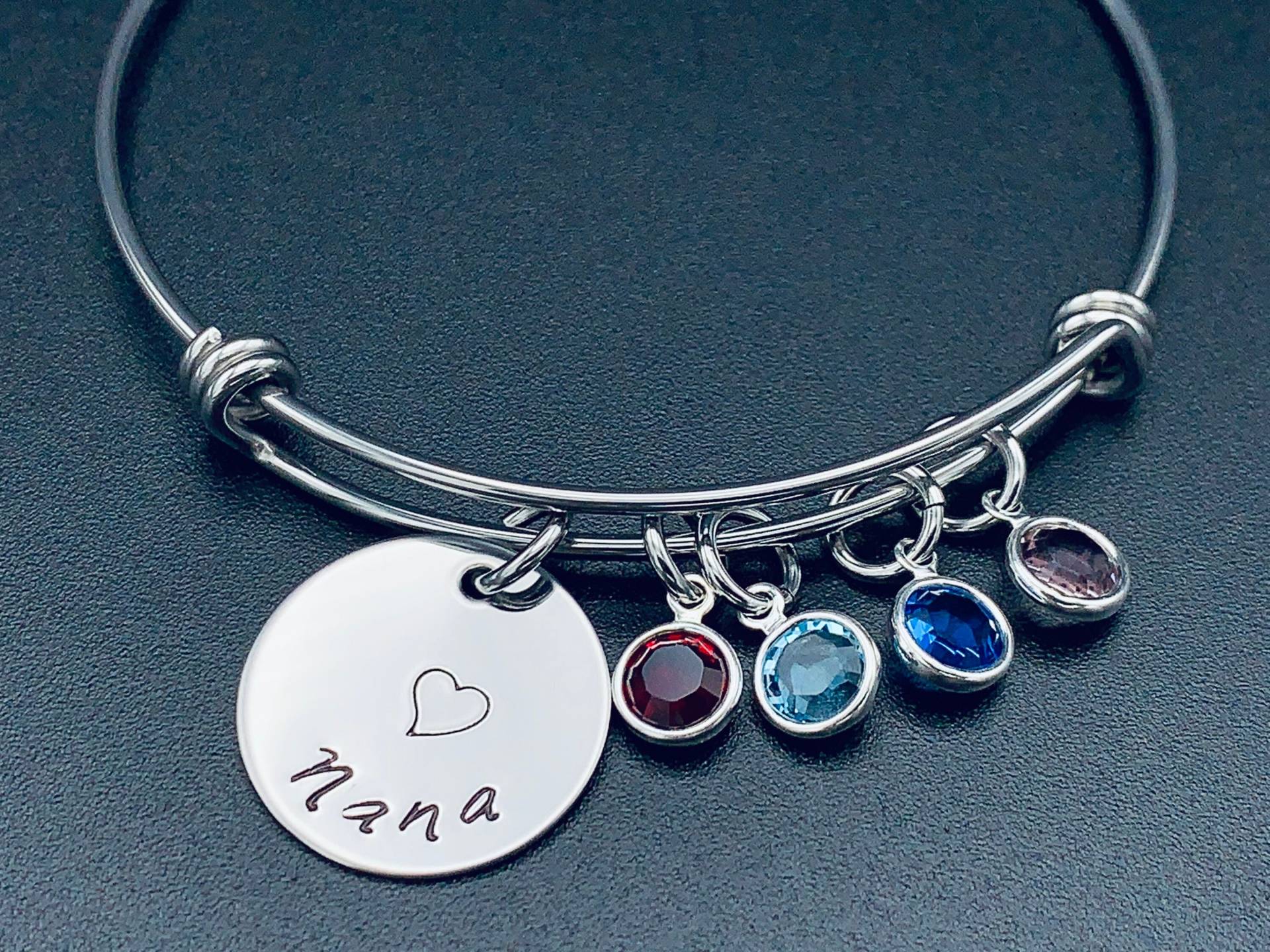 Hand Gestempelt Personalisierte Armband Mit Geburtssteine-Oma, Mawma, Tante, Nanny, Große Nan Muttertag Geschenk - Benutzerdefinierte Erweiterbare von Ashijewelers