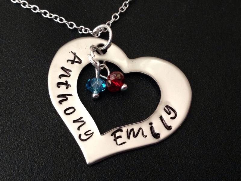 Hand Gestempelt Schmuck - Personalisierte Custom Herz Halskette Graviert Großmutter 1 Birthstones von Ashijewelers