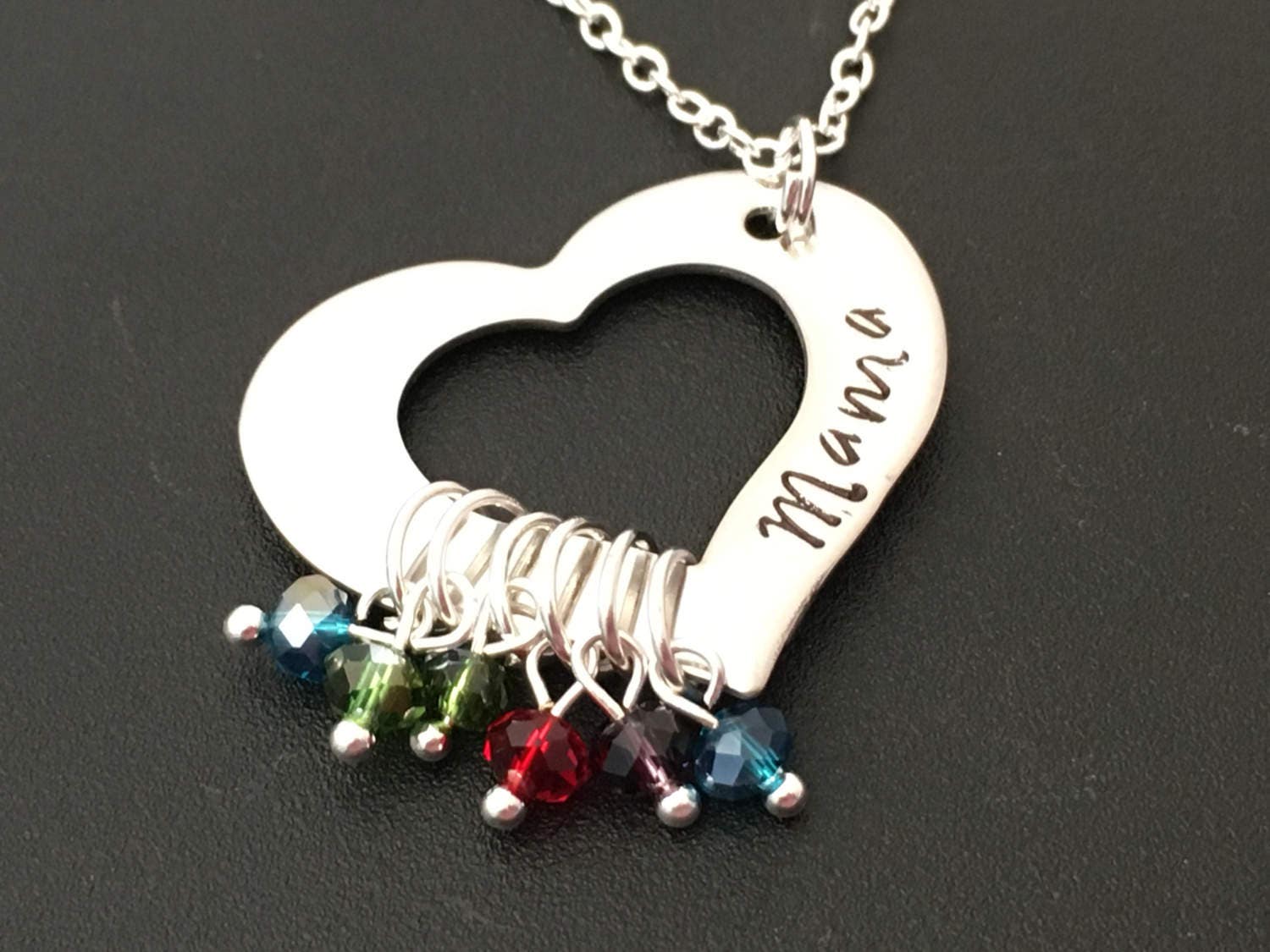 Hand Gestempelt Schmuck - Personalisierte Oma Mama Herz Halskette Graviert Großmutter Vier Geburtssteine von Ashijewelers