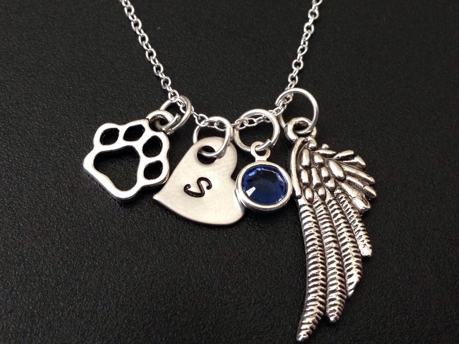 Haustier Denkmal Halskette Für Immer in Meinem Herz Name Tag Pfote Hund Oder Katze-Hand Gestempelt - Schmuck von Ashijewelers