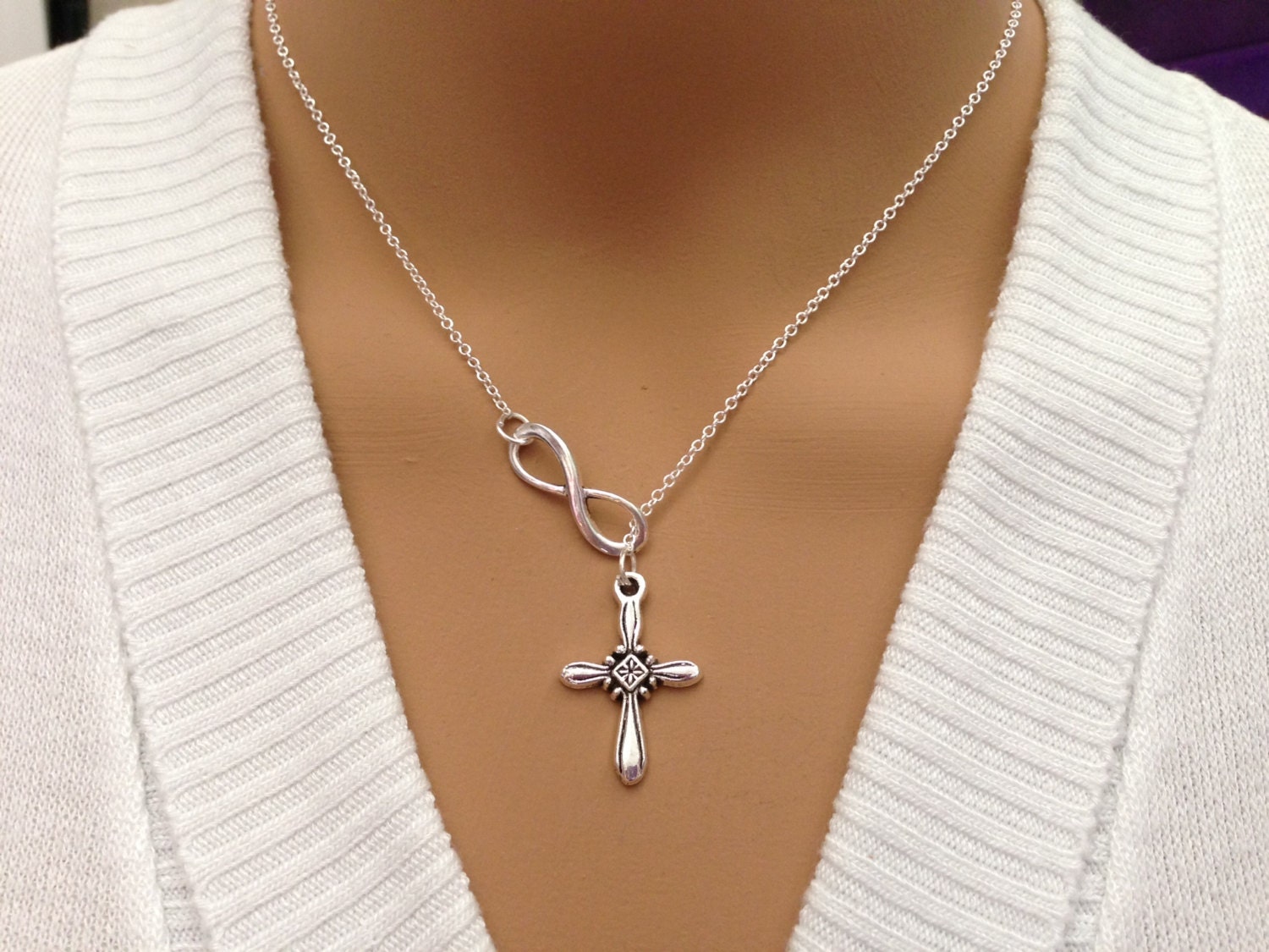 Lariat Stil Infinity Und Kreuz Halskette von Ashijewelers