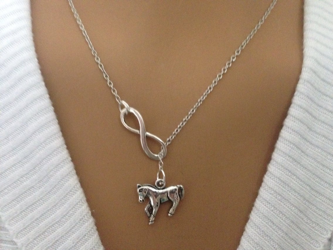 Lariat Stil Infinity Und Pferd Halskette von Ashijewelers