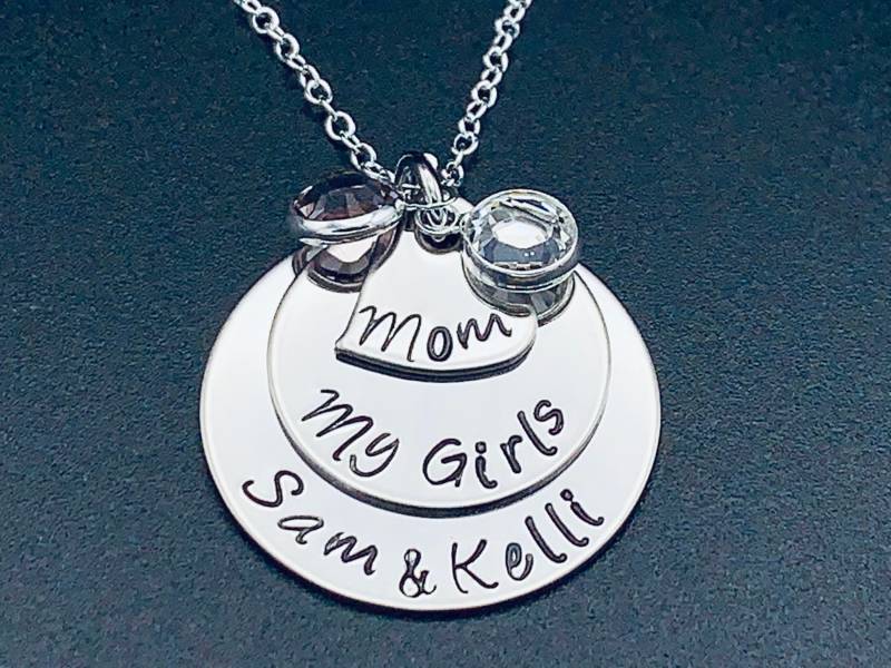 My Girls Halskette/Personalisierte Familie Mit Namen Und Geburtssteinen Für Mama Von Mädchen Handgestempelter Schmuck My Girls Halskette/Personalisierte Familie Mit Namen Und Geburtssteinen Für Mama Von Mädchen Handgestempelter Schmuck von Ashijewelers