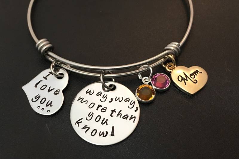 Personalisierte Namen Armreif - Schwester-Mimi Hand Gestempelt Schmuck Erweiterbare Draht Ich Liebe Dich Viel Mehr, Als Sie Wissen Personalisierte Namen Armreif - Schwester-Mimi Hand Gestempelt Schmuck Erweiterbare Draht Ich Liebe Dich Viel Mehr, Als Sie Wissen von Ashijewelers