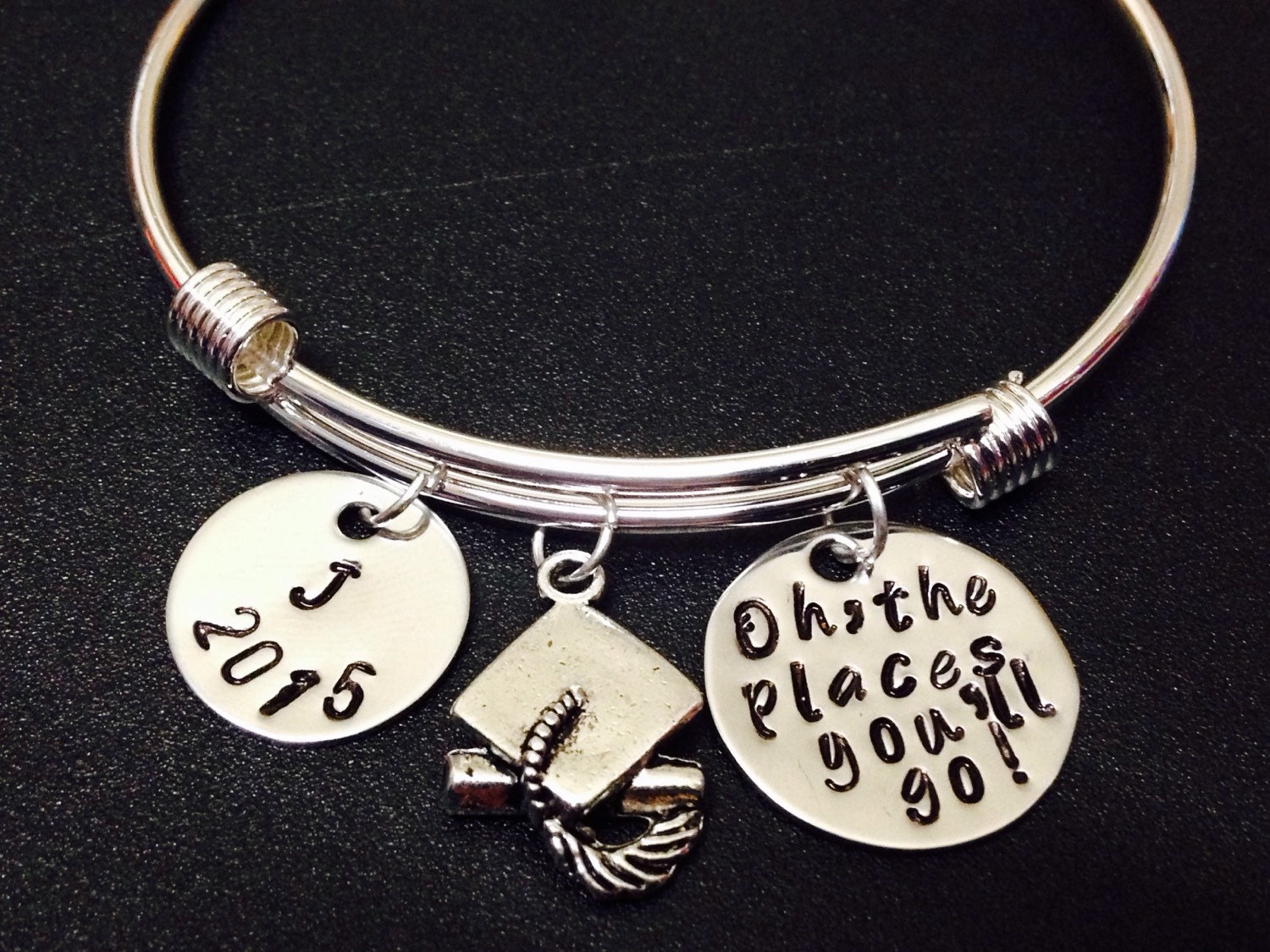 Personalisierte Oh Die Orte, Sie Gehen Graduierung Armband - Hand Gestempelt Schmuck Senior Geschenk 2015 -Grad Armreif von Ashijewelers