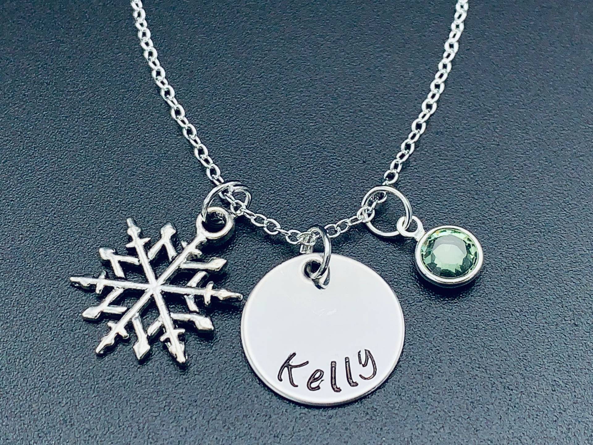 Personalisierte Schneeflocke Halskette, Birthstone Edelstein, Name Oder Initial, Charme, Birthstone, Brautjungfer Geschenk, Hochzeit Schmuck Geschenk von Ashijewelers