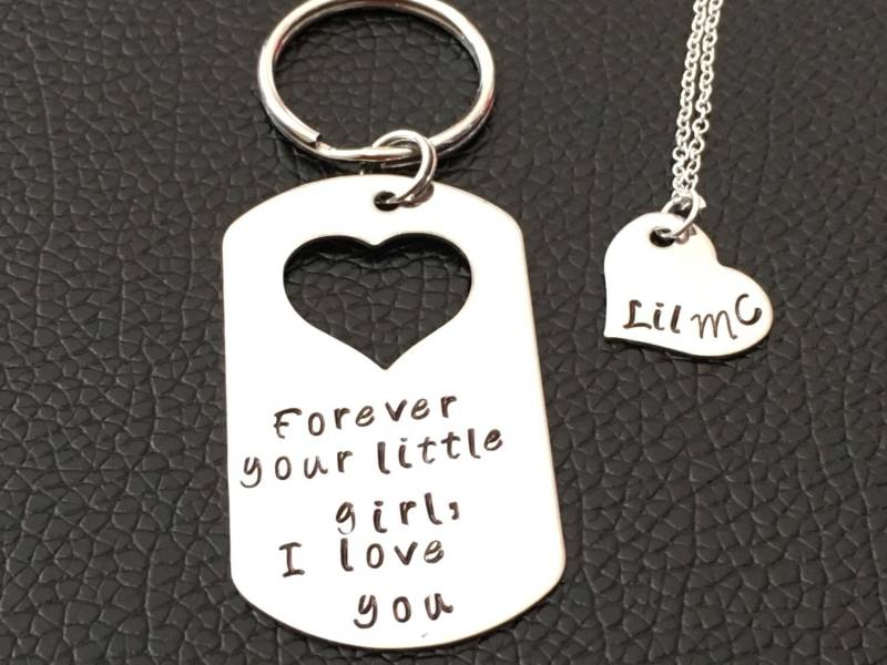 Personalisiertes Vatergeschenk Handgestempelt Für Immer Deine Kleinen Mädchen.. I Love You , Geschenk Für Papa Vatertag Weihnachten #277 von Ashijewelers