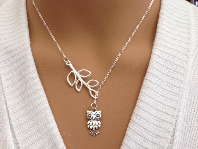 Schöne Lariat Stil Blatt Und Eule Halskette von Ashijewelers