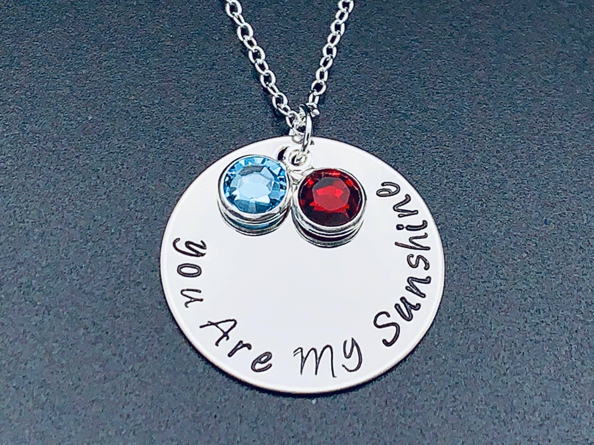 Sie Sind Meine Sonnenschein Halskette Hand Gestempelt Mit Birthstones-Familie Geburt Steine - Personalisierte Familie Halskette/Valentinstag Geschenk von Ashijewelers