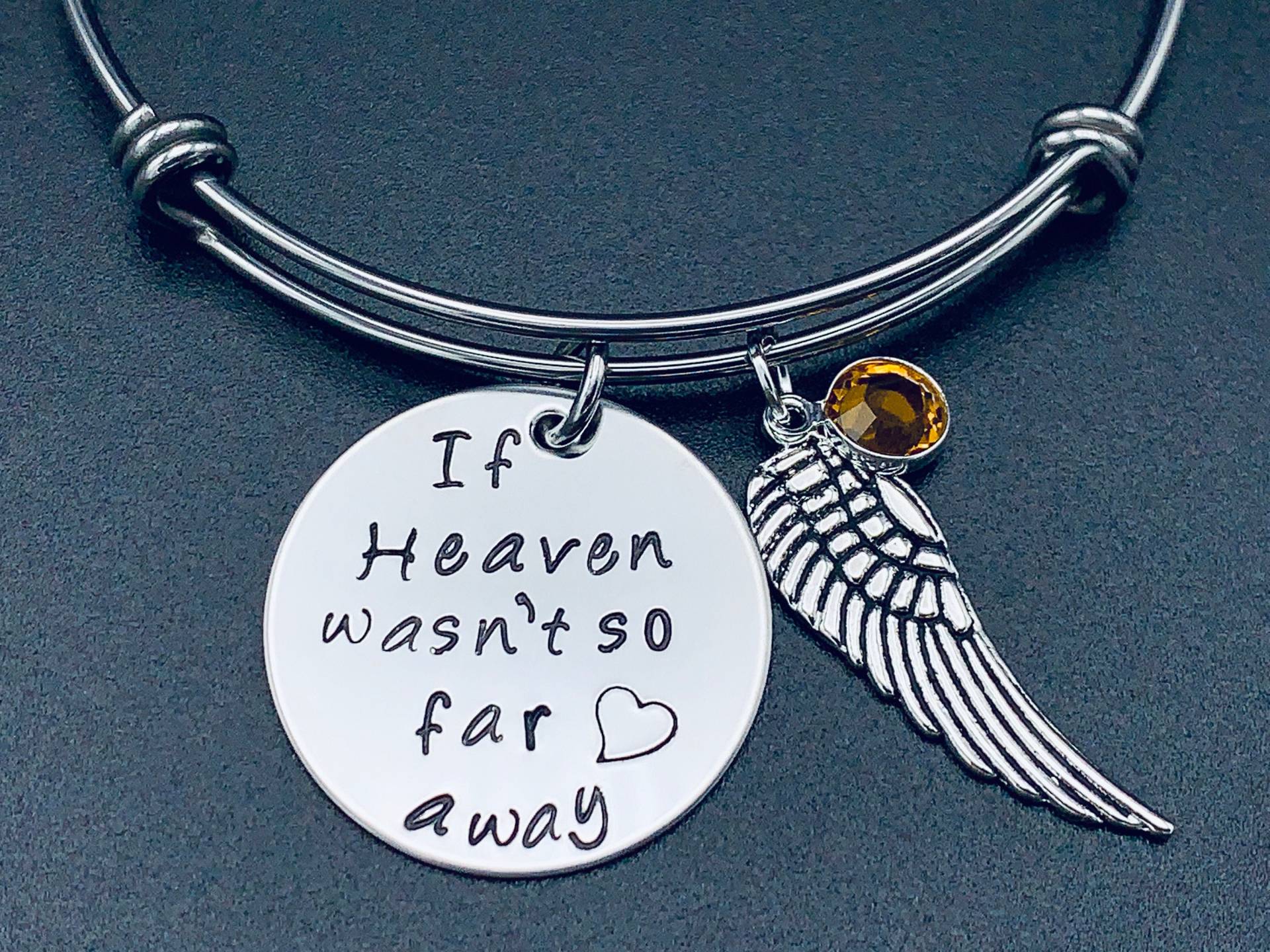 Wenn Der Himmel Nicht So Weit Weg Handgestempelt Speicher Personalisierte Namen Armreif - Erweiterbare Draht Armband Familie von Ashijewelers