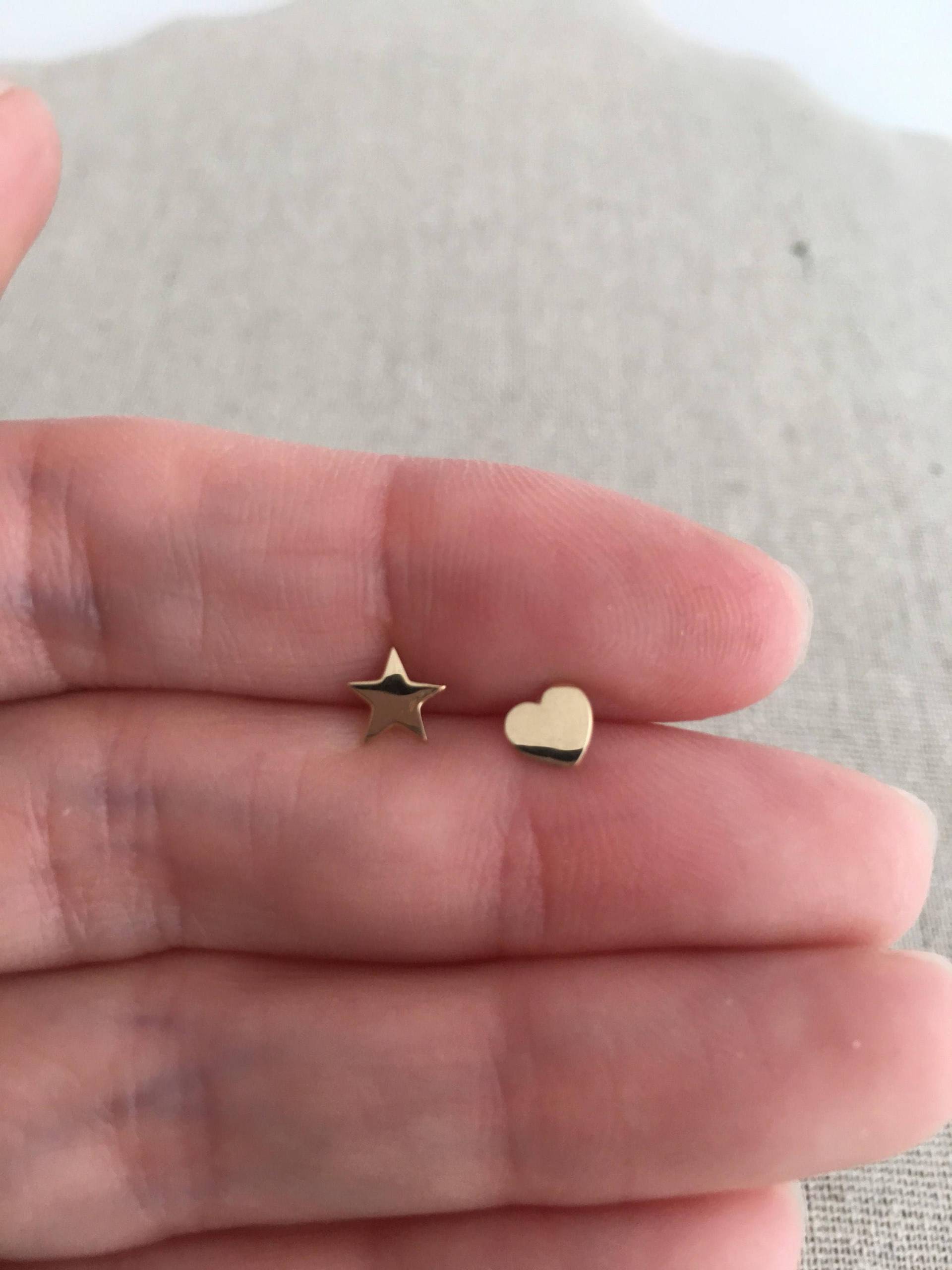 14Kt Herz Und Stern Gelbgold Ohrstecker Schraube Zurück Ohrringe Zierliche Süße Jeden Tag 14Kt Herz Und Stern Gelbgold Ohrstecker Schraube Zurück Ohrringe Zierliche Süße Jeden Tag von AshleyKDesigns