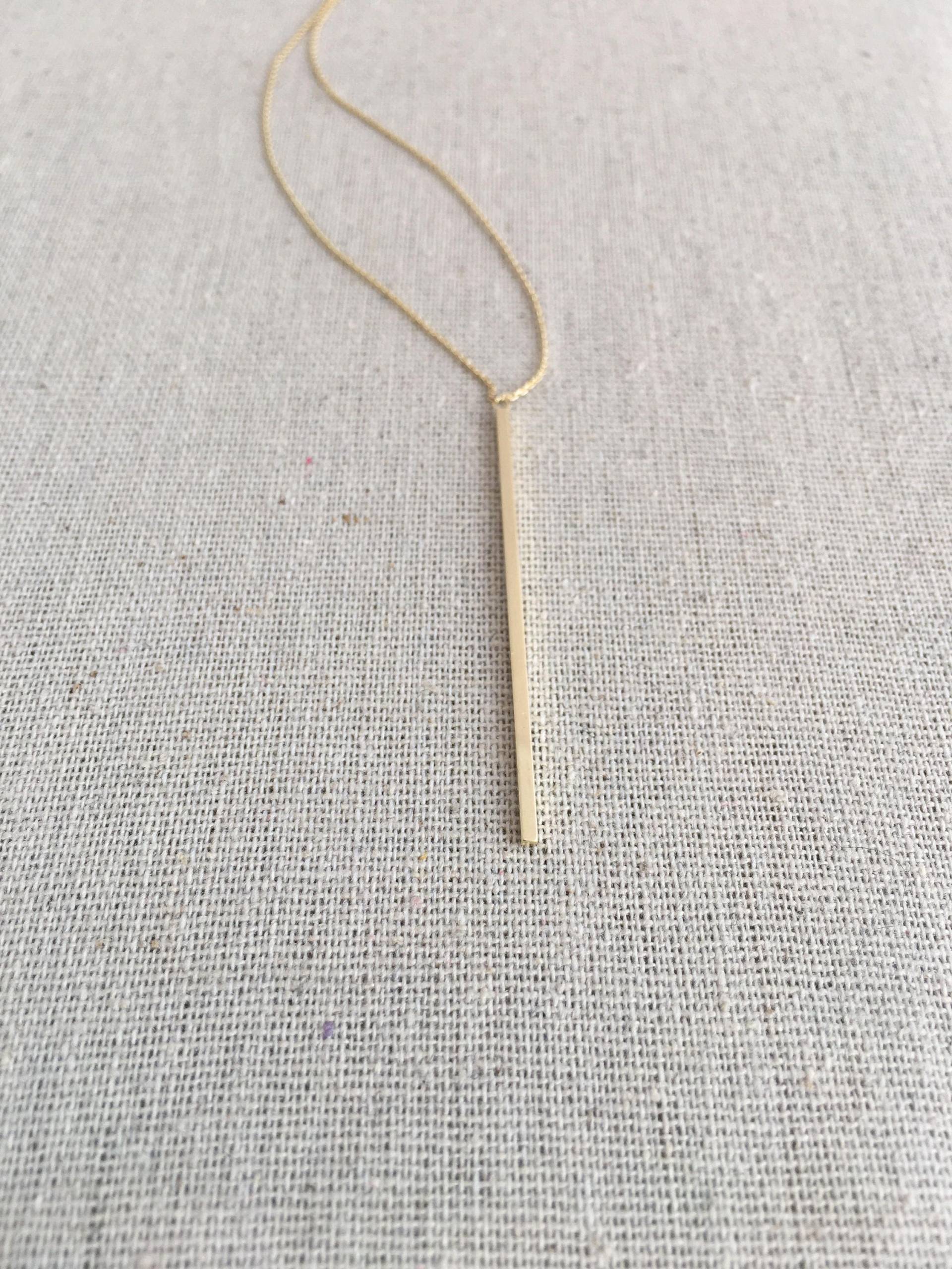 Echte 14Kt Gold Solide Lange Bar Halskette Sehr Modern Chic Stil Einstellbare Längen in 16" Bis 18" Echte 14Kt Gold Solide Lange Bar Halskette Sehr Modern Chic Stil Einstellbare Längen in 16" Bis 18" von AshleyKDesigns