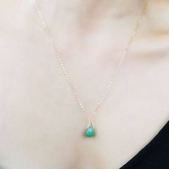 Einfache Moderne Chic Kreis Charme Jade Anhänger Gold Gefüllt Zierliche Geschichte Halskette Schmuck Geschenk Einfache Moderne Chic Kreis Charme Jade Anhänger Gold Gefüllt Zierliche Geschichte Halskette Schmuck Geschenk von AshleyKDesigns
