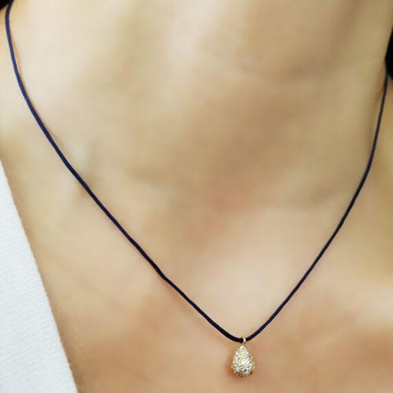 Einfache Schicke Moderne Marine-Blau Seide Nylon Schnur Silber Vergoldet Tear Drop Anhänger Schmuck Geschenk Für Frauen Einfache Schicke Moderne Marine-Blau Seide Nylon Schnur Silber Vergoldet Tear Drop Anhänger Schmuck Geschenk Für Frauen von AshleyKDesigns