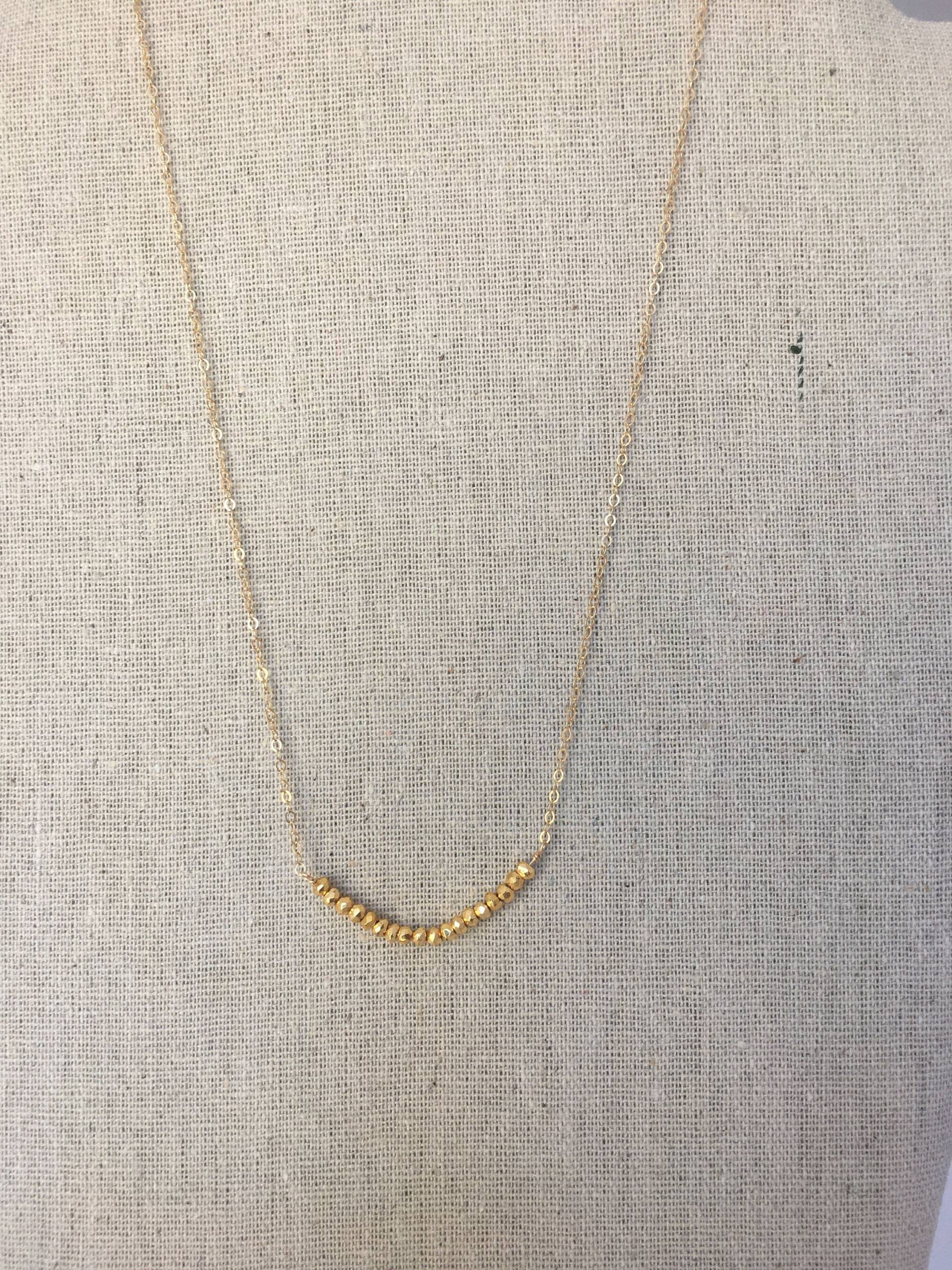 Zierliche Gold Perlen Halskette Zierlichen Boho Minimalistisch Schmuck Zierliche Gold Perlen Halskette Zierlichen Boho Minimalistisch Schmuck von AshleyKDesigns