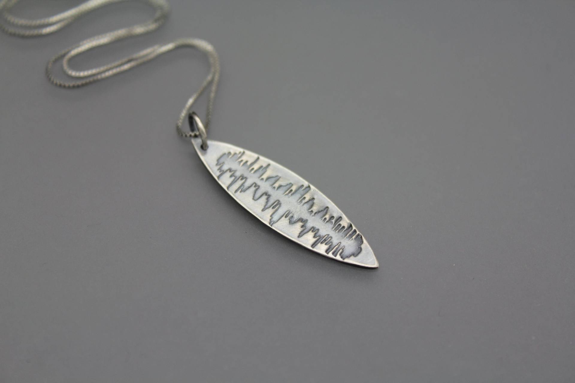 Benutzerdefinierte Sound Wave, Ihre Eigene Stimme Kette, Benutzerdefinierte Wave Schmuck, Soundwave Schallwelle Anhänger, Schallwellen von AshleyLozanoJewelry