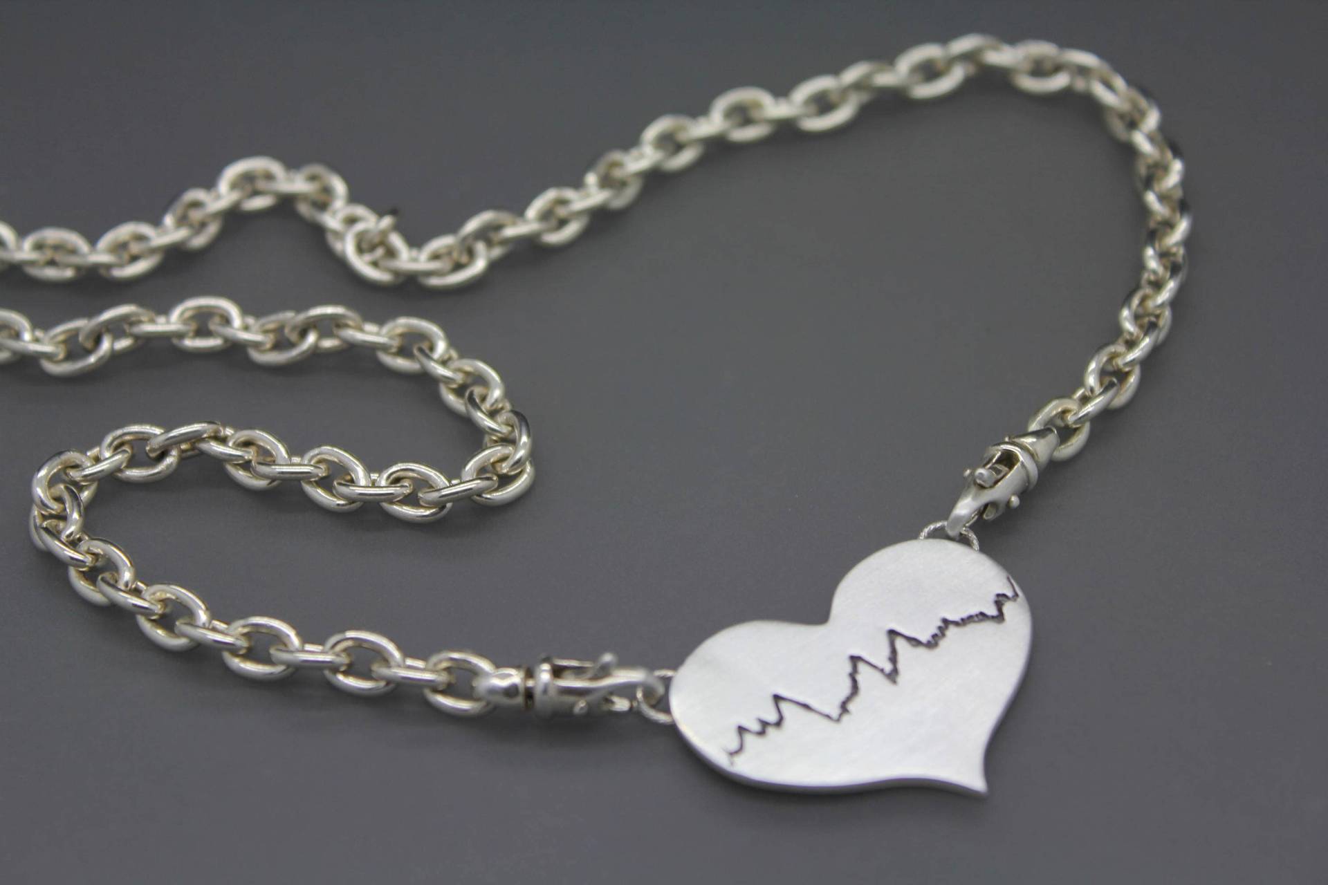 Personalisierte Herzschlag Halskette, Ekg Halskette Custom Erwarten Mutter Geschenk, Säugling Verlust Geschenke, Regenbogen-Baby-Geschenk Für von AshleyLozanoJewelry