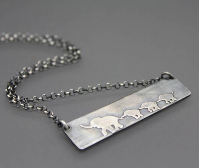sterling Silber Elefant Halskette Für Frauen, Mutter Und Baby Schmuck, Erwarten Geschenk, Kind Halskette, Twin Mom Mama von AshleyLozanoJewelry