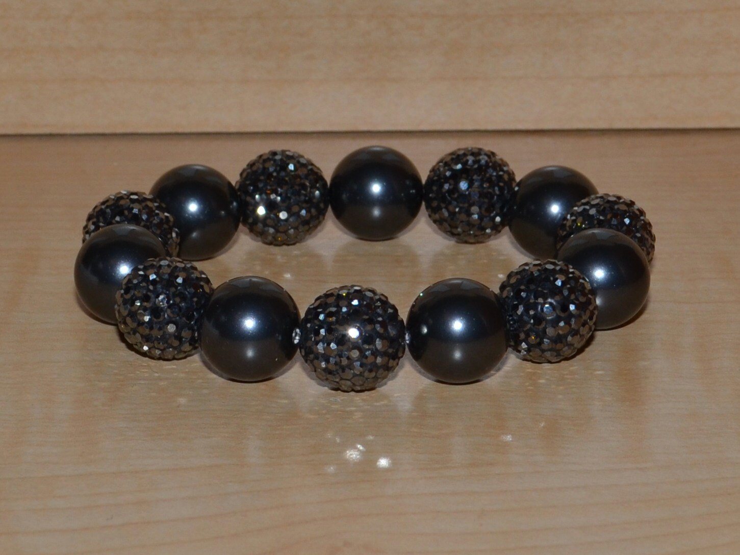 14mm Hämatit Pave Kristall Kugel Perlen Und Dunkelgrau Swarovski Stretch Armband - 1414B Sw8 14mm Hämatit Pave Kristall Kugel Perlen Und Dunkelgrau Swarovski Stretch Armband - 1414B Sw8 von AshleySparkle