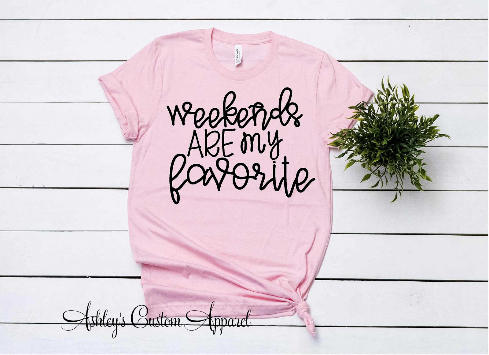 Am Wochenende Sind Meine Lieblings-Wochenende-Shirts Vibes Shirt Lustige Shirts Für Frauen Mama Benutzerdefinierte T-Shirts Mit Sprüchen von AshleysCustomApparel