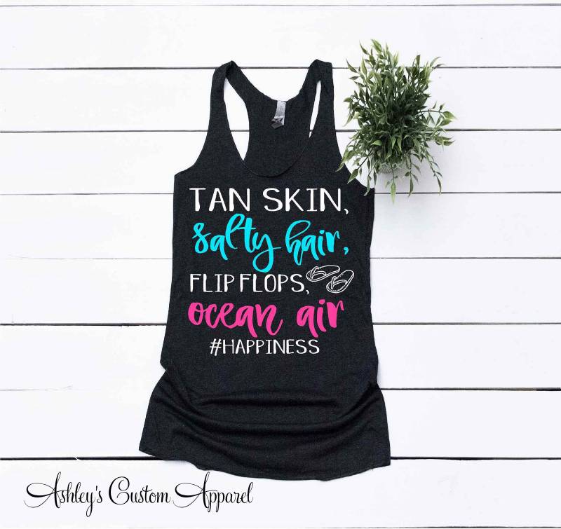 Badeanzug Vertuschen Niedliche Strand-Shirts Sommer-Tank-Tops Tan Haut Salziges Haar Flips Flops Ocean Air Nehmen Sie Mich An Die von AshleysCustomApparel