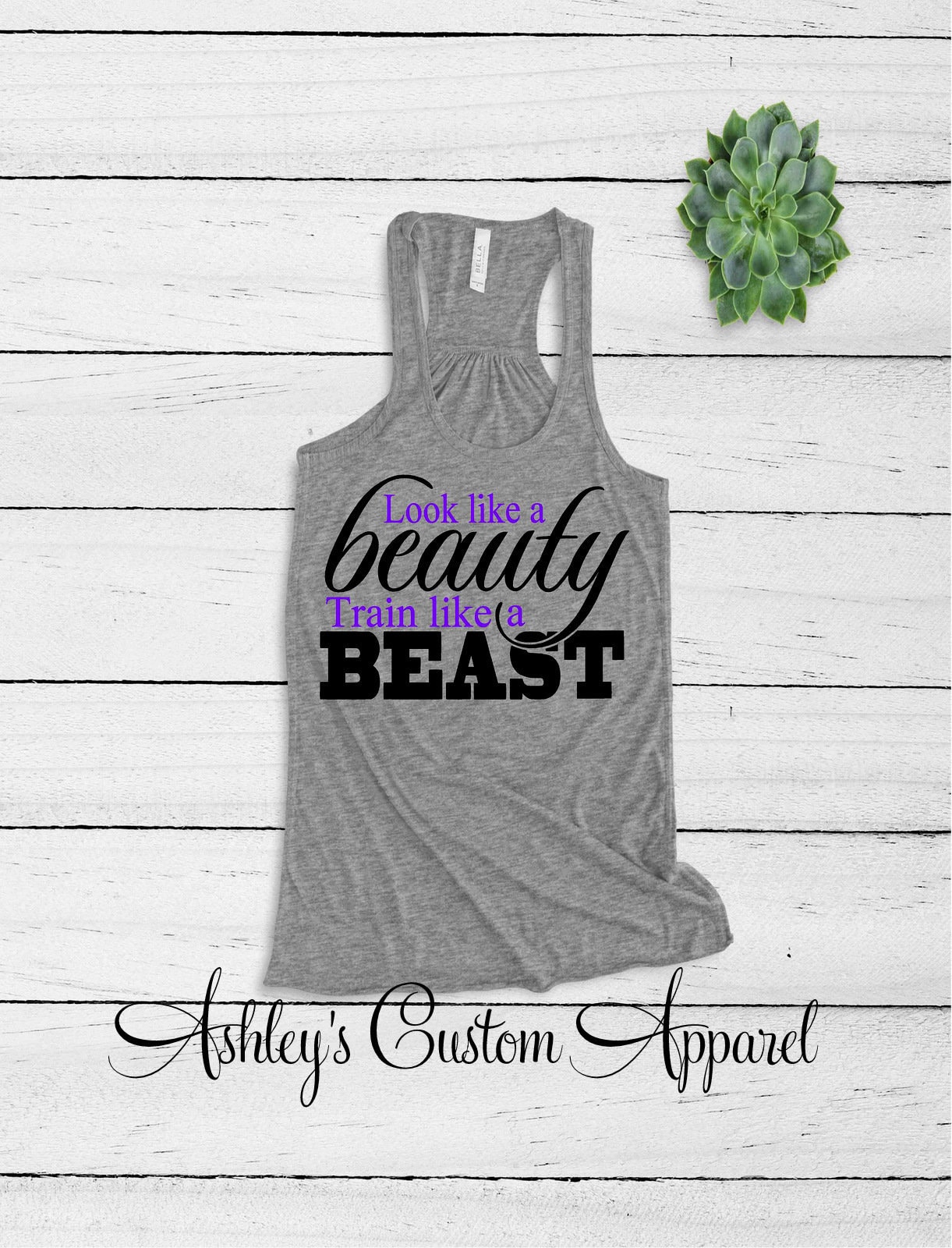 Damen Fitness Tank Top, Sehen Aus Wie Eine Schönheit, Trainieren Ein Biest, Tank, Mädchen Die Heben, Laufen Gym Shirt, Motivation, Inspirieren von AshleysCustomApparel