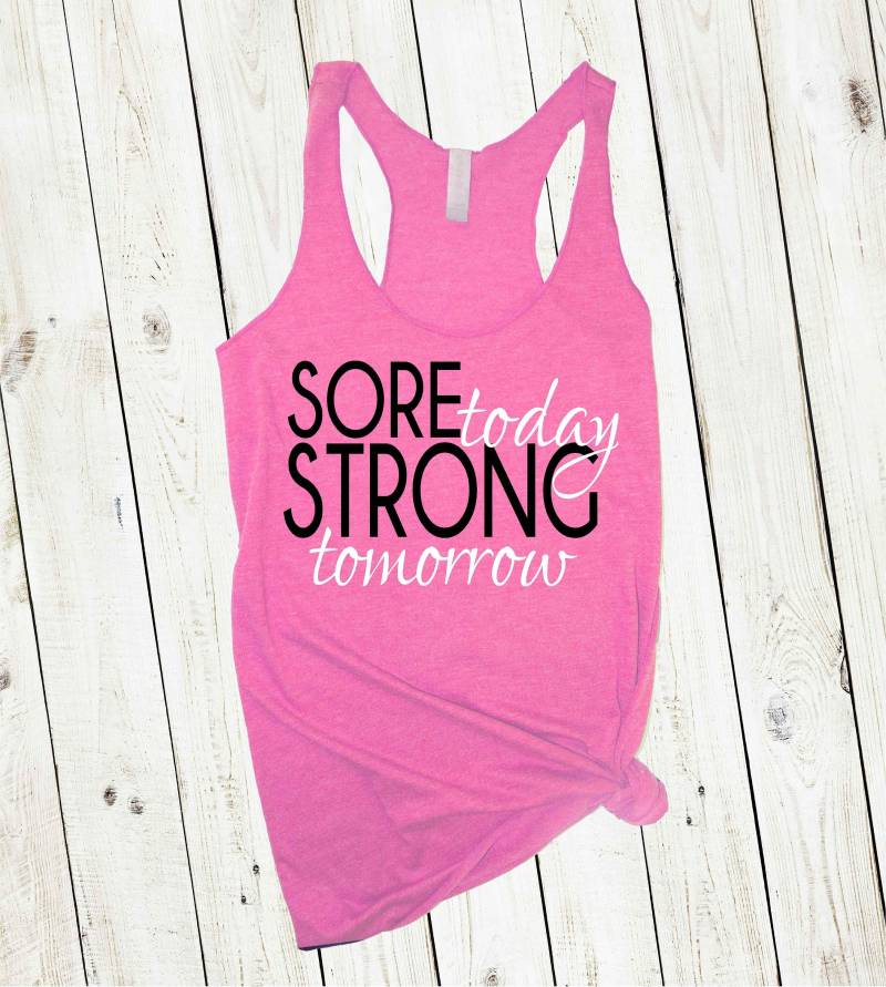 Damen Fitnessbekleidung, Inspirierende Shirts, Gymnastikkleidung, Yoga Shirt, Wunde Heute, Starkes Morgen, Gewichtheben Starke Frauen, Geschenke von AshleysCustomApparel