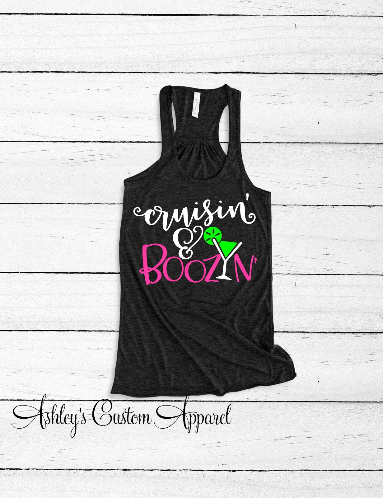 Damen-Kreuzfahrt-T-Shirts Kreuzende Und Saufende Frauen-Kreuzfahrt-Tank-Tops Urlaub-T-Shirts Kreuzfahrt-Trinken-Hemd von AshleysCustomApparel