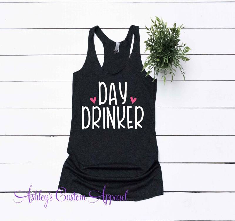 Day Trinker Tank Top Lustiges Urlaub Kreuzfahrt Shirt von AshleysCustomApparel