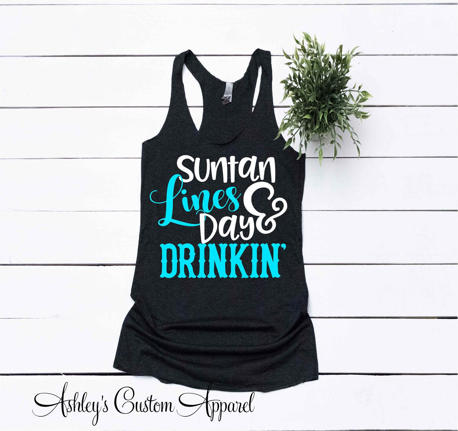 Lustiger Tag Trinken Shirts Mädchen Wochenendreise Shirt Kreuzfahrt Sommer Tank Tops Tan Linien Und Trinker Tshirt Urlaub T-Shirt von AshleysCustomApparel