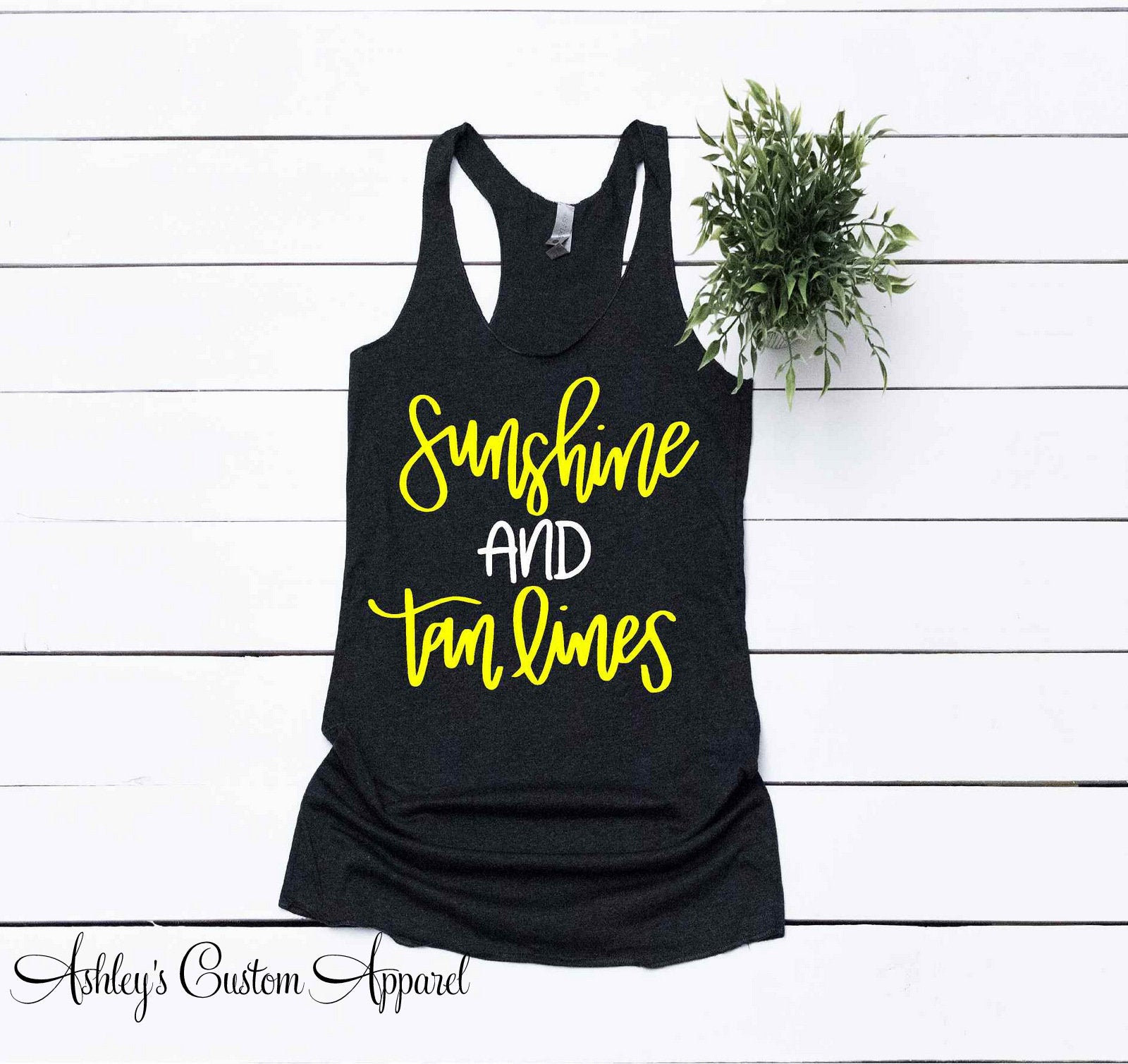 Mädchen Reise Shirts Sommerferien Shirt Sonnenschein Und Tan Lines Cruise Strand Tank Tops Badeanzug Cover Up Beach Bound T-Shirt Vertuschung von AshleysCustomApparel