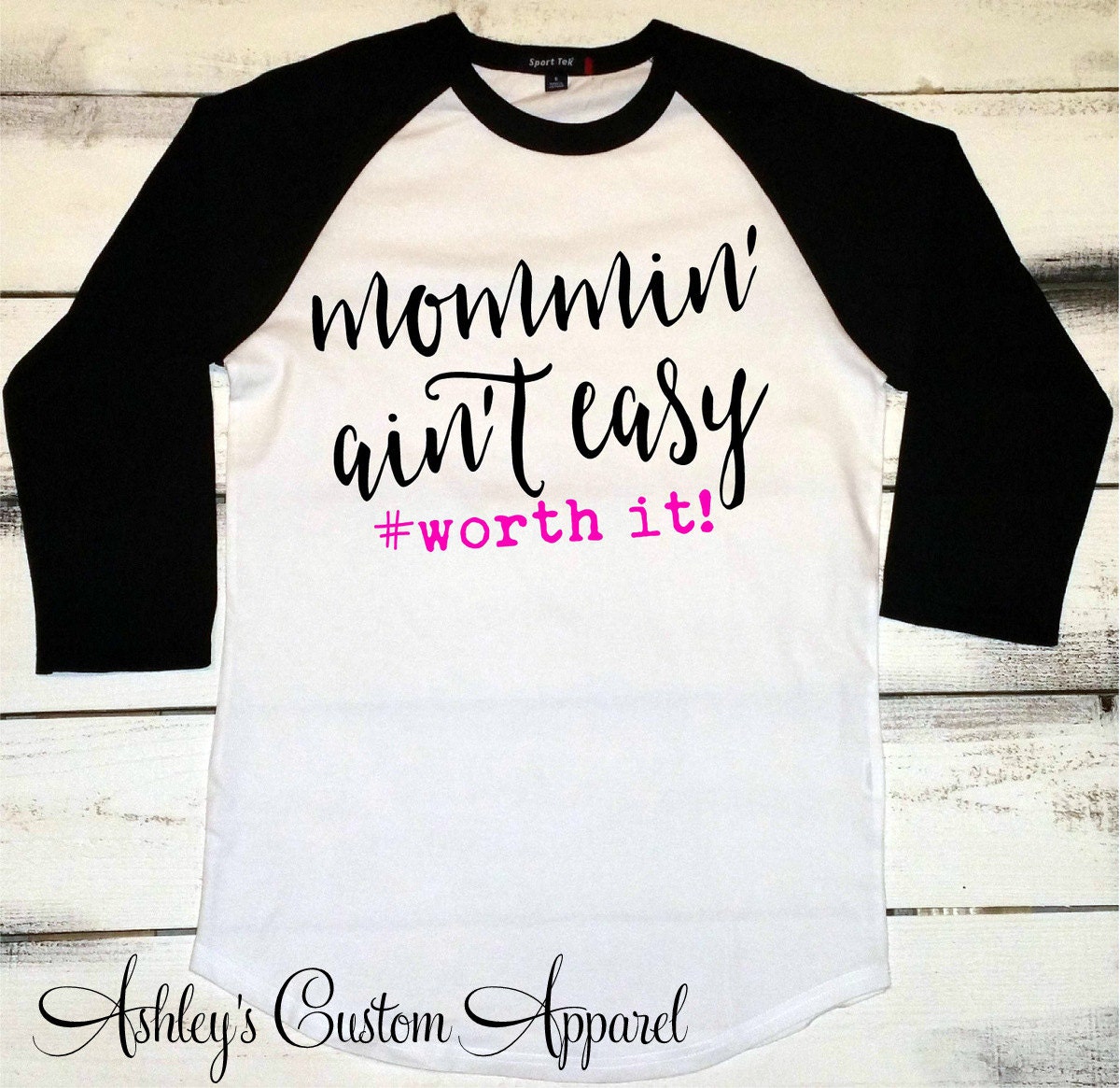 Mama Shirt, Mommin "Ist Einfach Raglan, Neue Baby-Dusche-Geschenk, Frau Geschenke, Es Wert, Mutter Zu Sein Bär Shirt von AshleysCustomApparel