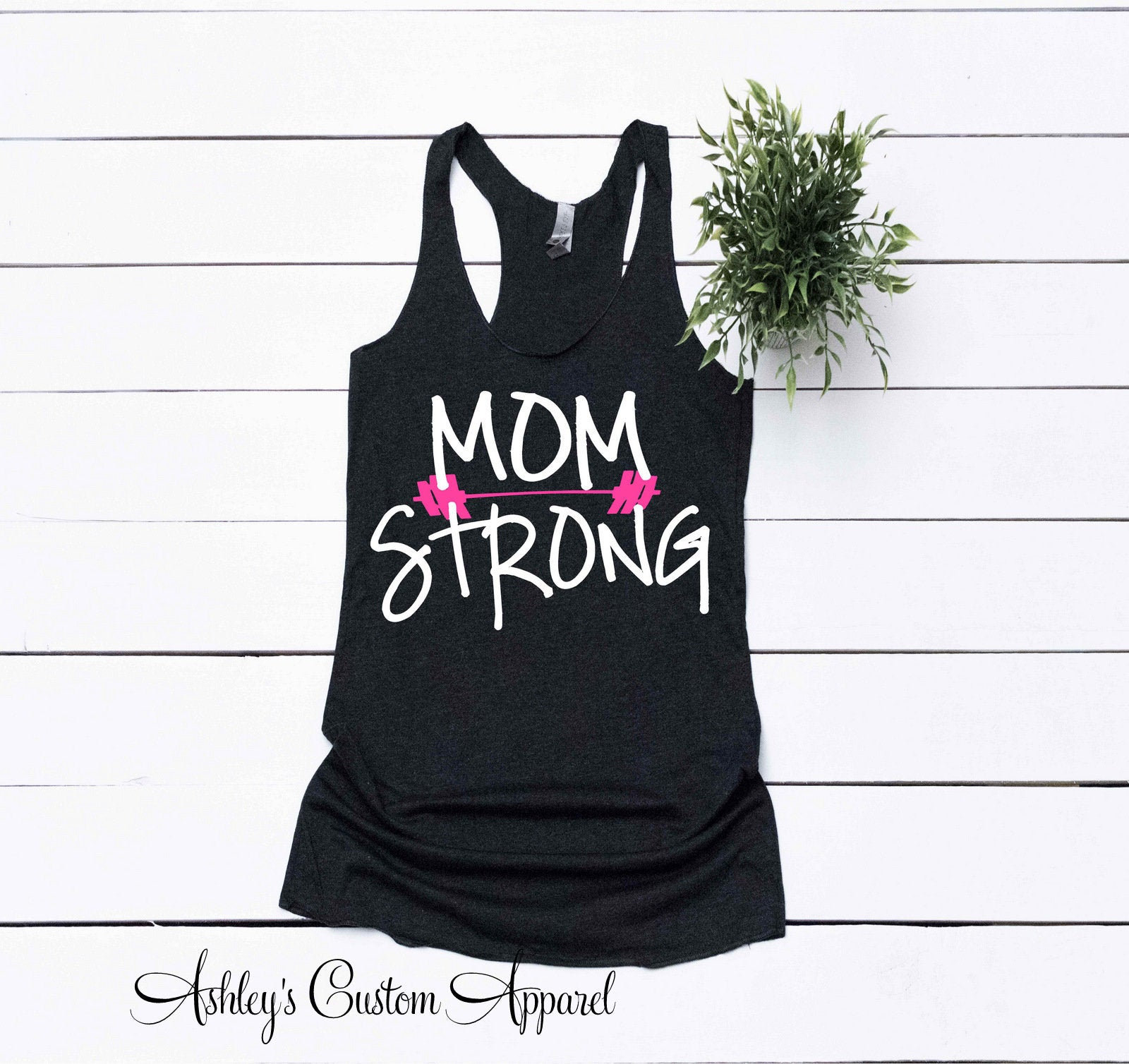 Mama Starkes Tank-Top, Life Shirt, Damen Fitness Tank Top, Mütter, Die Trainieren, Passende Mutter Geschenke, Fitnessstudio Motivation von AshleysCustomApparel