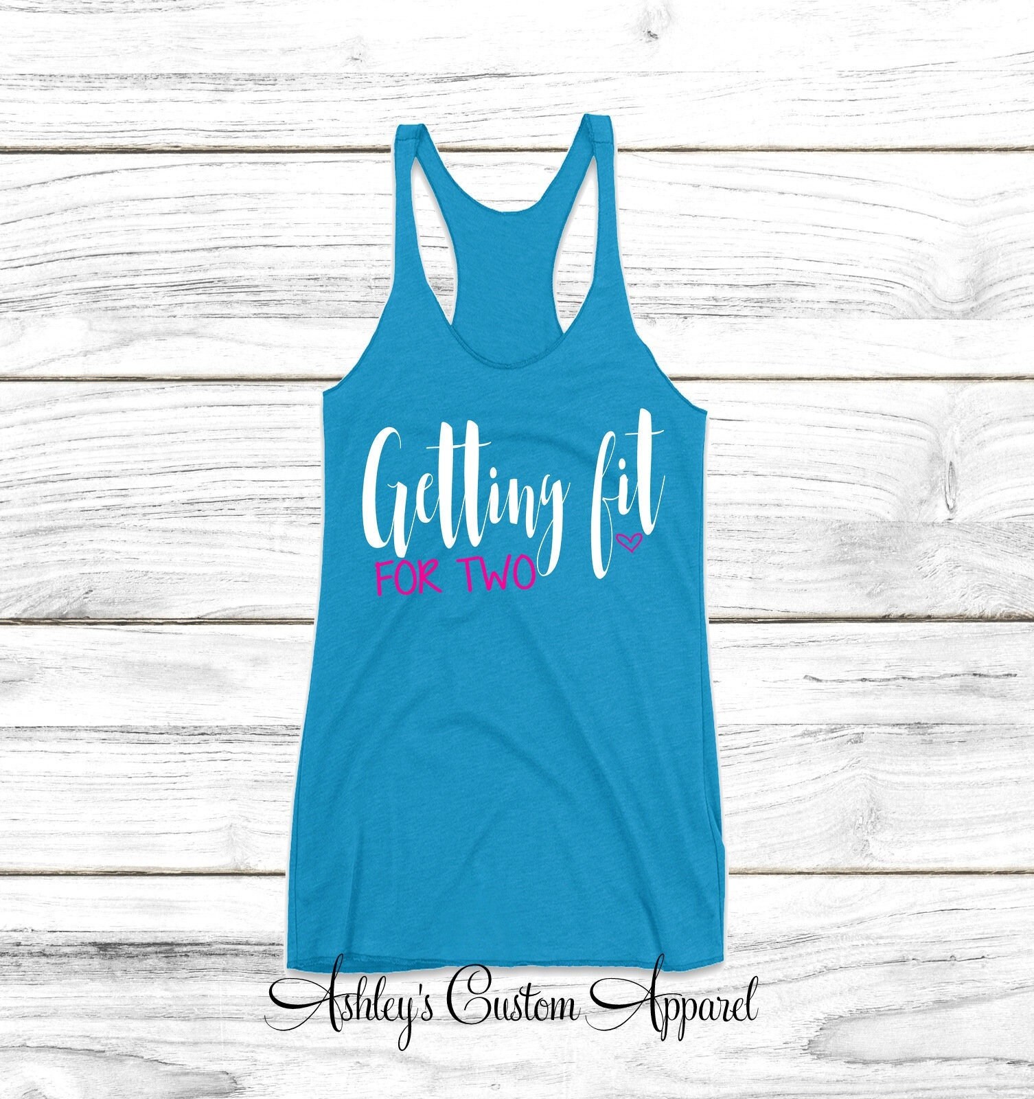 Schwangerschafts Workout Tanktop, Fit Werden Für Zwei, Mutterschafts Tank Top, Baby-Dusche-Geschenk, Fitness-studio Motivation, Mama Zu Sein Shirt von AshleysCustomApparel