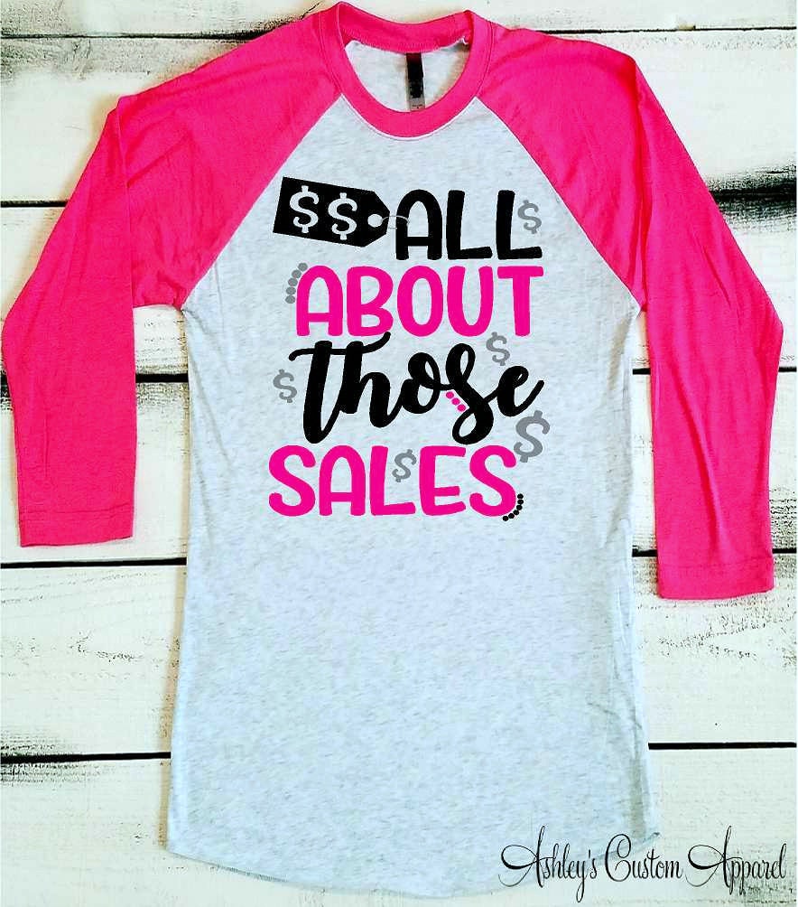 Schwarzer Freitag Shirt, Alles Über Diese Verkäufe, Einkaufsshirt, Einkaufs-Tshirts, Raglan von AshleysCustomApparel