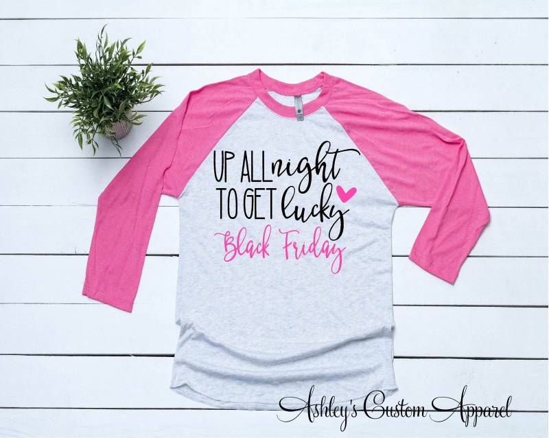 Schwarzer Freitag Shirt Für Frauen Die Ganze Nacht Lustig Schwarz Urlaub Einkaufen Shirts Raglan Passende Gruppe Benutzerdefinierte von AshleysCustomApparel