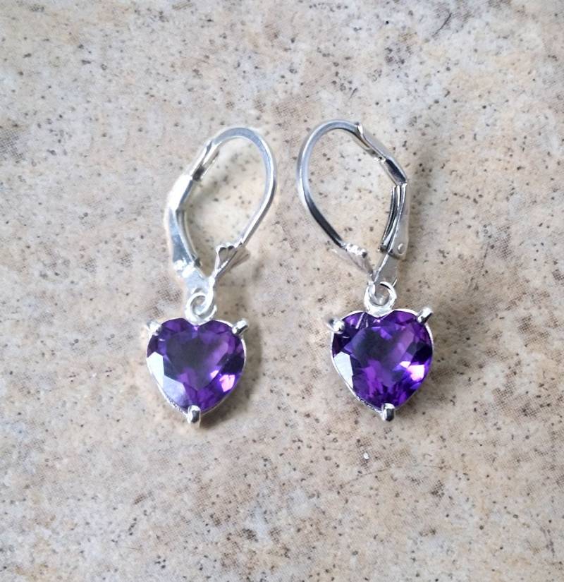 Amethyst Herzen - 3Cts Baumelnde Ohrringe Aus Sterling Silber Echter Februar Geburtsstein Amethyst Herzen - 3Cts Baumelnde Ohrringe Aus Sterling Silber Echter Februar Geburtsstein von Ashpreys
