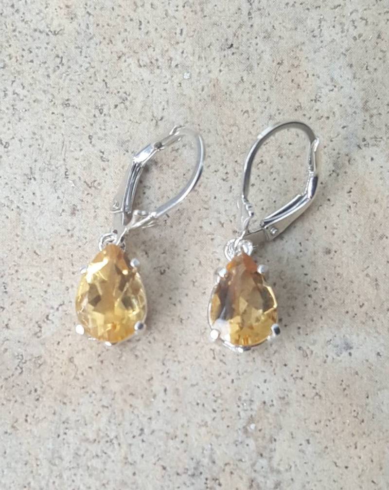 Citrin Tropfen Ohrringe in Sterling Silber Oder Gold Citrin Tropfen Ohrringe in Sterling Silber Oder Gold von Ashpreys