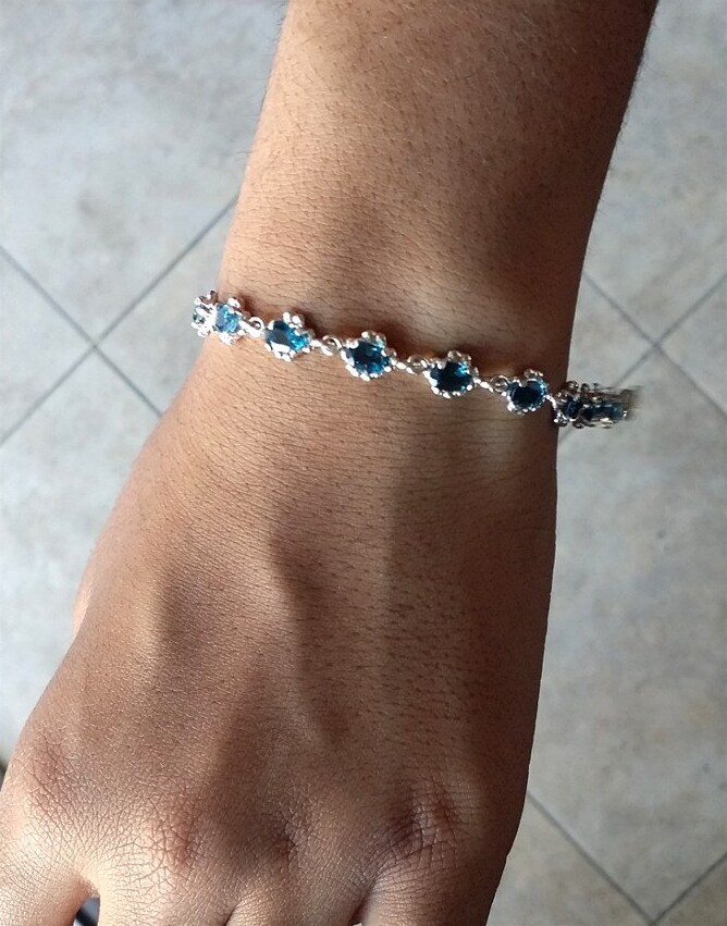 London Blau Topas Armband/Echte Blaue Topas/Dezember Birthstone/4. & 19. Jahrestag in Sterling Silber Oder Gold London Blau Topas Armband/Echte Blaue Topas/Dezember Birthstone/4. & 19. Jahrestag in Sterling Silber Oder Gold von Ashpreys