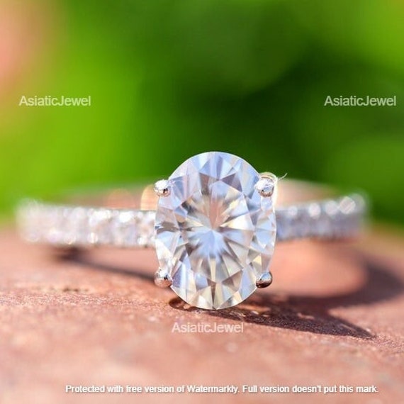 Oval Moissanite Verlobungsring, Diamant Ring, Hidden Halo Ehering von AsiaticJewel