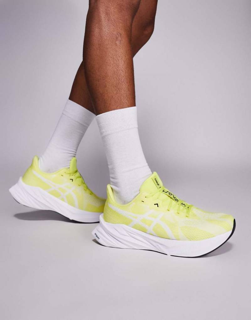 Asics - Dynablast 5 - Lauf-Sneaker in Citron und Weiß-Gelb von Asics