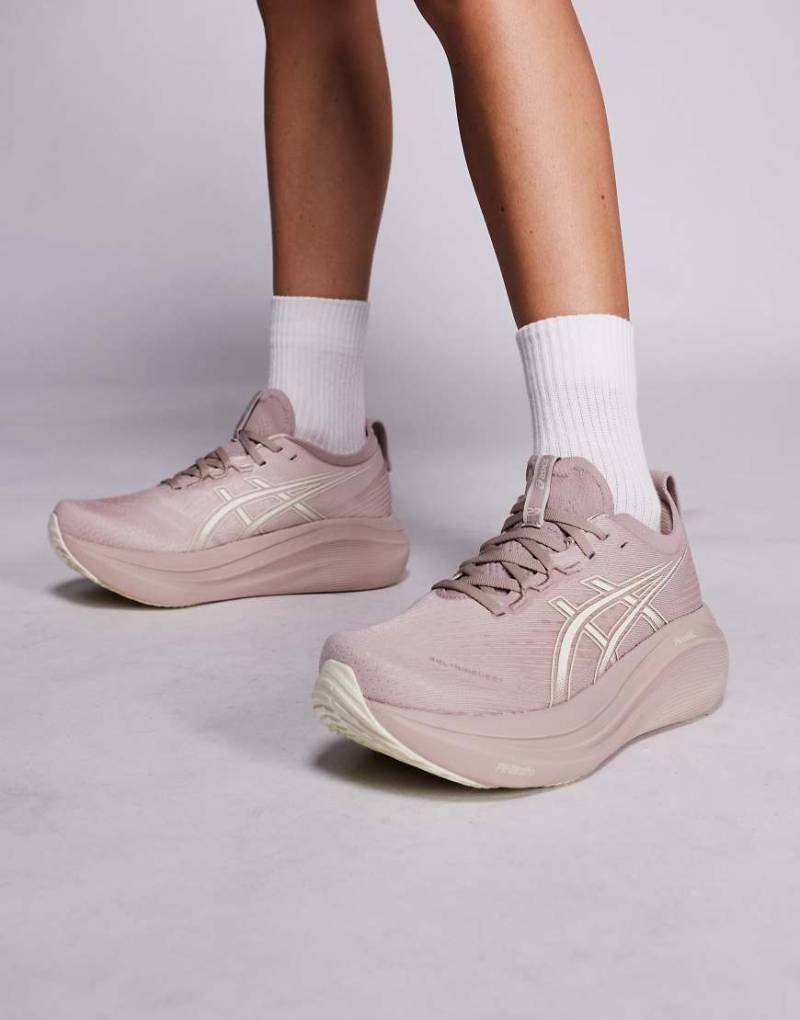 Asics - Gel-Nimbus 27 - Lauf-Sneaker in Taupe-Braun von Asics