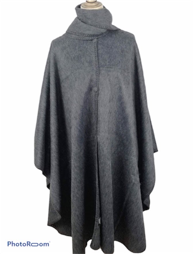 Damen Alpaka Wolle Ponchos, Schal Befestigt Und Niedlichen Hut, Elegant, Weich Warm von AsirisTreasuresShop